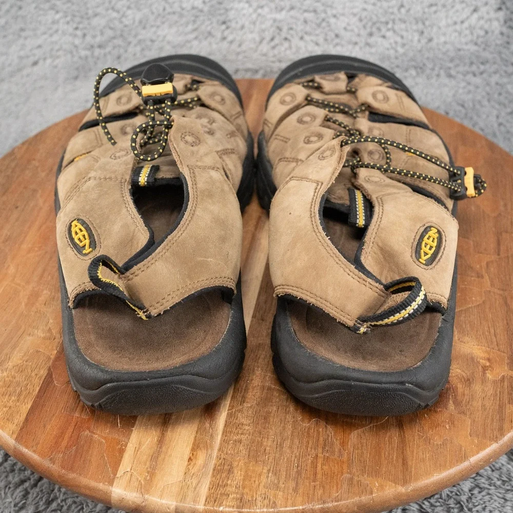 KEEN Newport H2 Sandals Mens 11 Brown Good Waterproof Leather Hiking Shoes